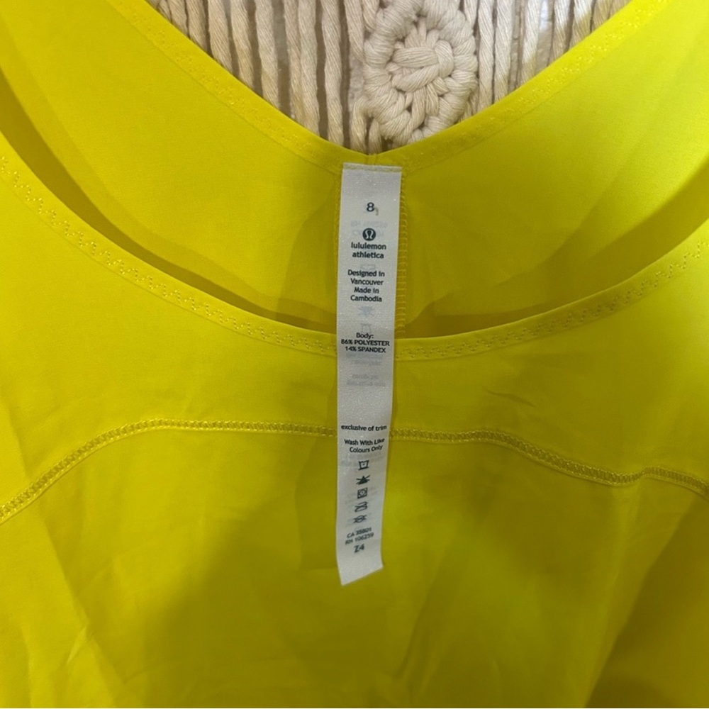 NEW WITH TAGS Lululemon Run: Featherweight Singlet Women’s size 8 - Picture 10 of 11
